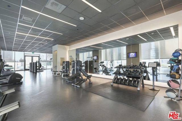 889 Francisco Street, Los Angeles CA: https://media.crmls.org/mediaz/2c751173-4c44-4485-ad7f-c8c4b127c250.jpg