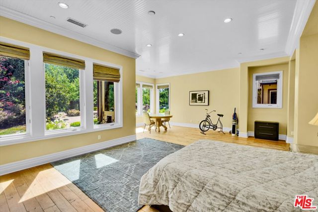 29734 Mulholland Highway, Agoura Hills CA: https://media.crmls.org/mediaz/2c751a91-158d-4c64-8677-a52e91e08eed.jpg