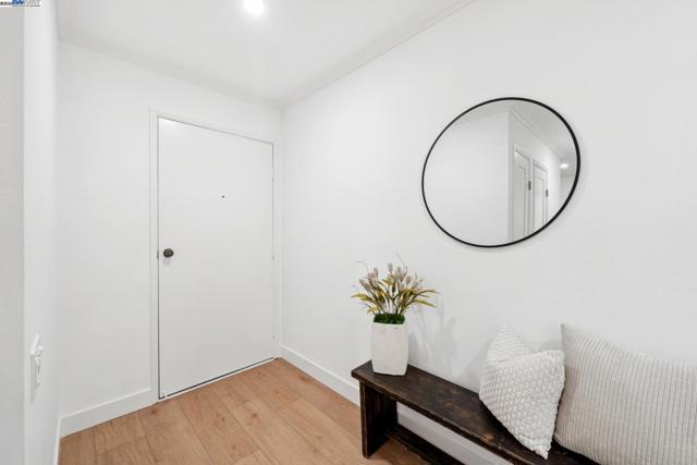 4033 Terra Granada Dr, Walnut Creek CA: https://media.crmls.org/mediaz/2c754200-01bf-4e4b-8bc9-07bd17740d41.jpg