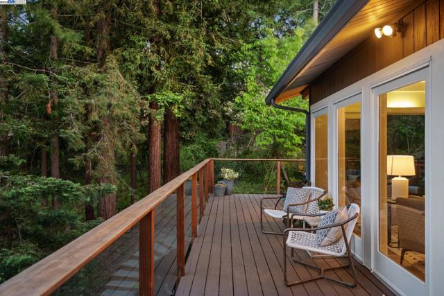 589 TAHOS ROAD, Orinda CA: https://media.crmls.org/mediaz/2c788499-6582-400d-bc2a-28cf01e65dd6.jpg