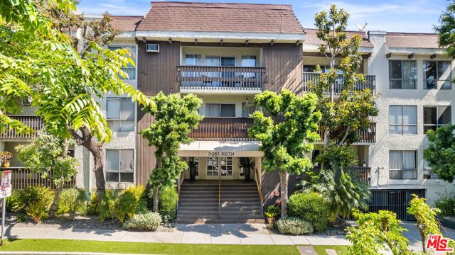 9061 Keith Avenue, West Hollywood CA: https://media.crmls.org/mediaz/2c7992c3-a46f-44d9-8555-afc0810fd8c7.jpg