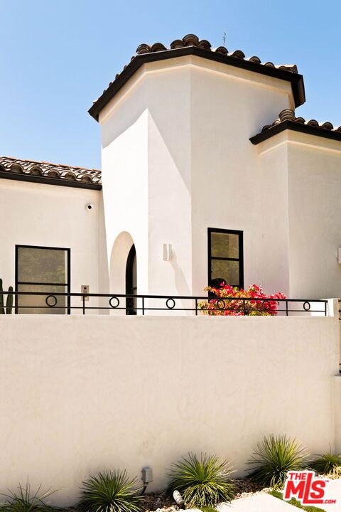 MLS #26837803 image #2