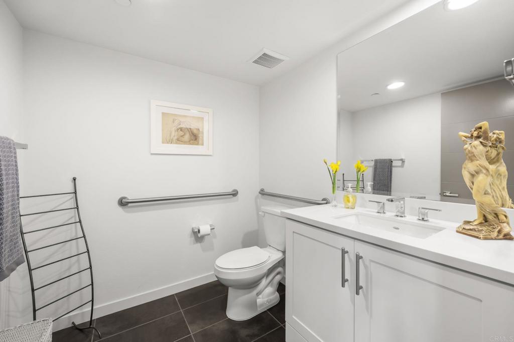 2563 State Street - photo 13