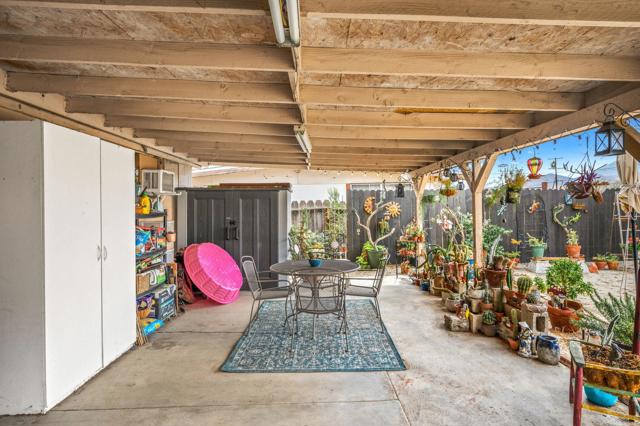 30201 San Diego Drive, Cathedral City CA: https://media.crmls.org/mediaz/2c7cc609-bb32-40a9-9bf1-4c31bb7390cf.jpg