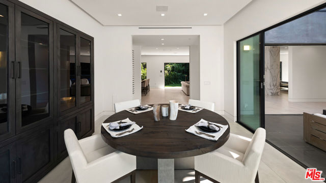 12720 Montana Avenue, Los Angeles CA: https://media.crmls.org/mediaz/2c7e539b-2ce2-47a2-a225-0ed26fc640c9.jpg