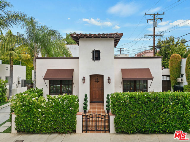 8265 Romaine Street, West Hollywood CA: https://media.crmls.org/mediaz/2c7ef397-7635-4c19-90fe-ae2bbaa1ac4a.jpg