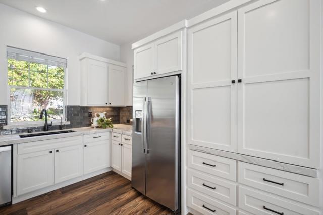 7531 Edinburgh Way, Gilroy CA: https://media.crmls.org/mediaz/2c82af1e-3966-425c-99f2-8996dc860454.jpg