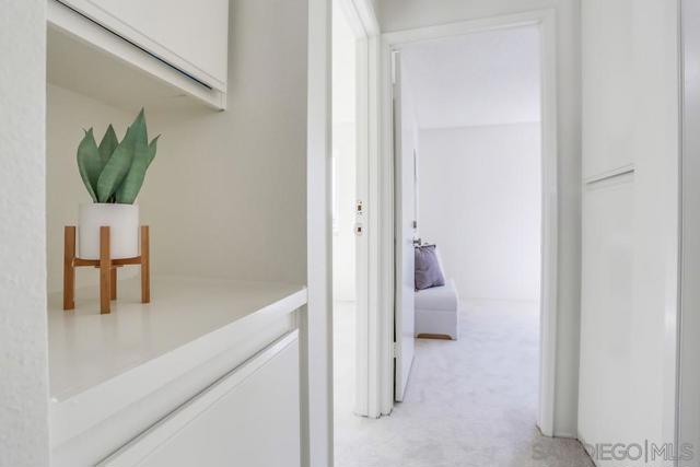 5450 Kiowa Dr, La Mesa CA: https://media.crmls.org/mediaz/2c84dce8-940a-4697-a122-10bd158043f4.jpg
