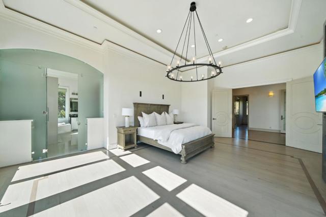 12252 Menalto Drive, Los Altos Hills CA: https://media.crmls.org/mediaz/2c852756-c57d-4b0f-a5e1-53f656021790.jpg