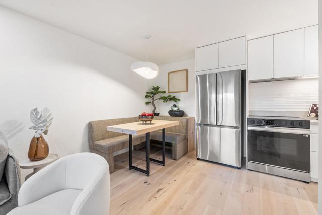 2857 N Los Felices Road #203, Palm Springs, CA 92262