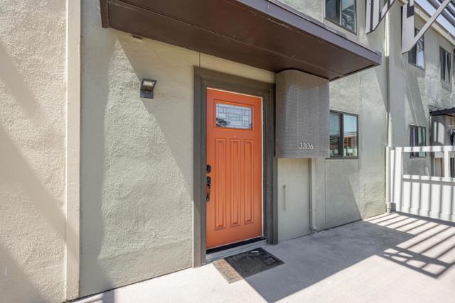3206 Admiralty Lane, Foster City CA: https://media.crmls.org/mediaz/2c87285e-58f5-4215-9dd5-20b80cdee05e.jpg