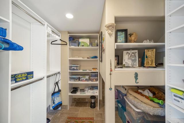1744 Tattenham Road, Encinitas CA: https://media.crmls.org/mediaz/2c87e624-30b4-437e-9b61-ed4381ed8d3c.jpg