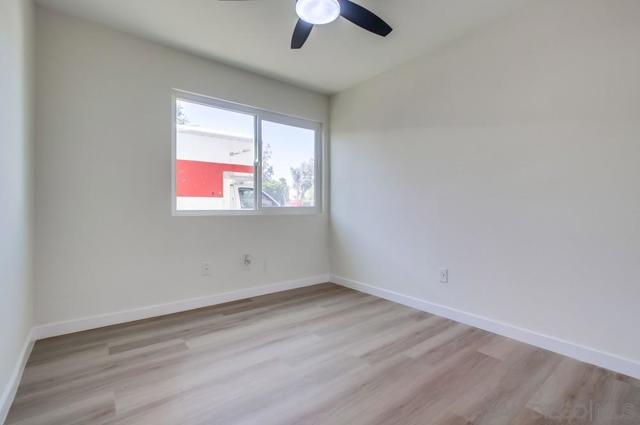 475 N N Midway Dr, Escondido CA: https://media.crmls.org/mediaz/2c880081-36da-493d-824e-10de32cb2ff7.jpg