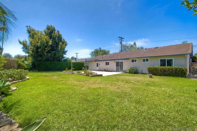 1729 Lahoud, Cardiff by the Sea CA: https://media.crmls.org/mediaz/2c88d7cb-fd19-410d-998c-3b5305736f12.jpg
