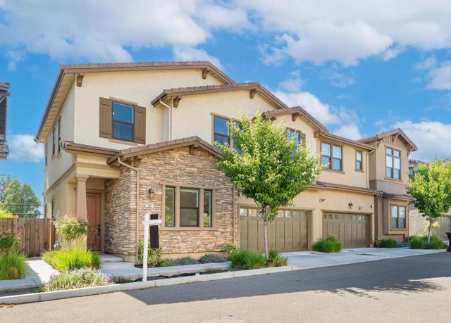 796 Santa Cecilia Terrace, Sunnyvale CA: https://media.crmls.org/mediaz/2c8be0e5-bf2d-49e0-8a89-009f83db7d2a.jpg