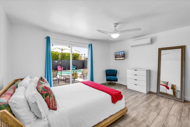 963 S Paseo Caroleta, Palm Springs CA: https://media.crmls.org/mediaz/2c8d653d-324d-4ae5-85ec-97e0baf85bf6.jpg