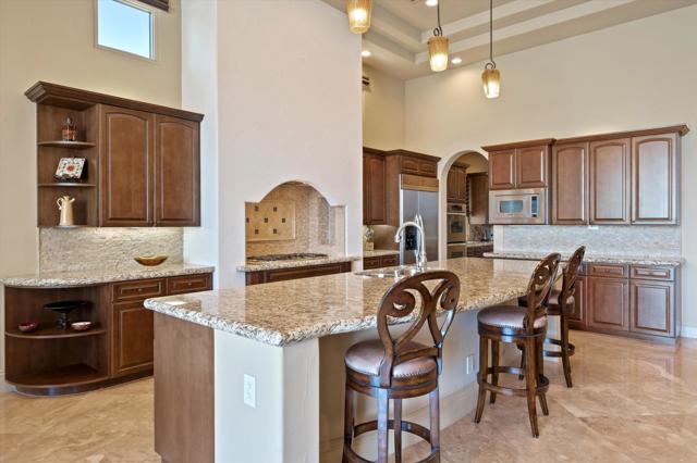58440 Aracena, La Quinta CA: https://media.crmls.org/mediaz/2c8eac89-e731-4e98-af93-3c513876ae39.jpg