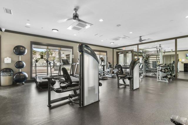 5212 Beachfront Cove, San Diego CA: https://media.crmls.org/mediaz/2c8ed12c-28e5-427c-b900-595d8d31692b.jpg