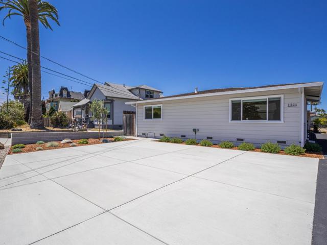 1221 Broadway, Santa Cruz CA: https://media.crmls.org/mediaz/2c8f6730-02a4-409b-a162-a03eea78d41c.jpg