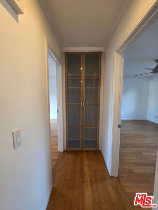 1029 Pleasantview Avenue, Venice CA: https://media.crmls.org/mediaz/2c901162-e6d1-493d-9494-6ffa14a61488.jpg