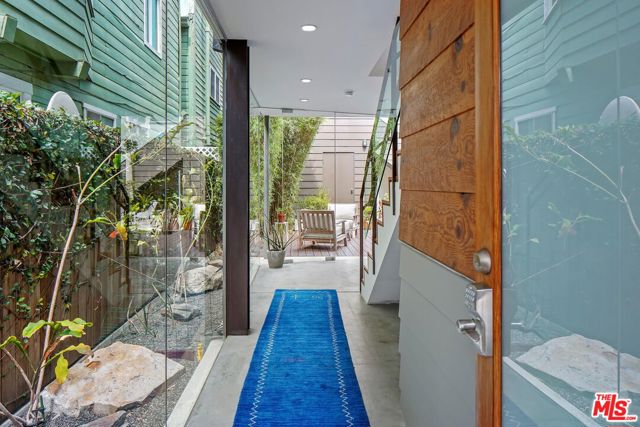 219 Horizon Avenue photo 4