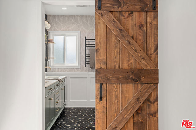 8044 Cowan Avenue, Los Angeles CA: https://media.crmls.org/mediaz/2c913068-161f-45aa-958f-1b416fa61008.jpg