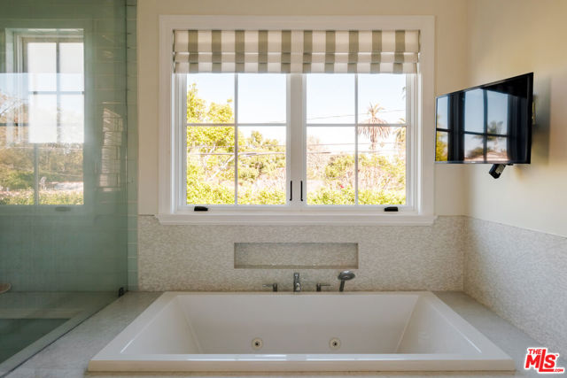 2248 Kelton Avenue, Los Angeles CA: https://media.crmls.org/mediaz/2c918252-7990-4e66-8611-96a22644116a.jpg