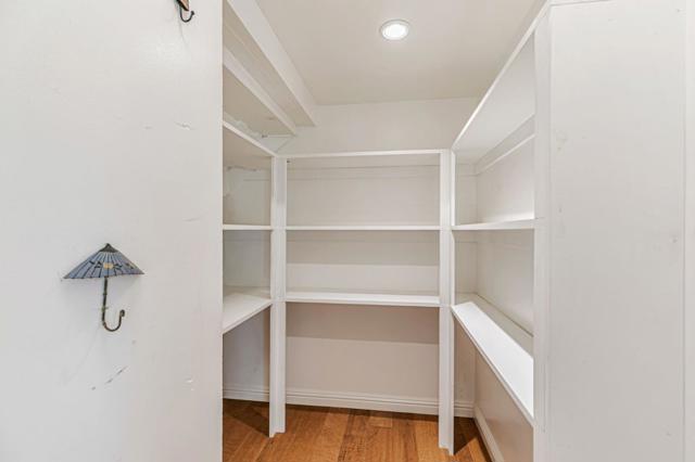 5186 Sunny Creek Drive, San Jose CA: https://media.crmls.org/mediaz/2c92430d-3b94-4ec9-b923-a12d51ec6cf6.jpg