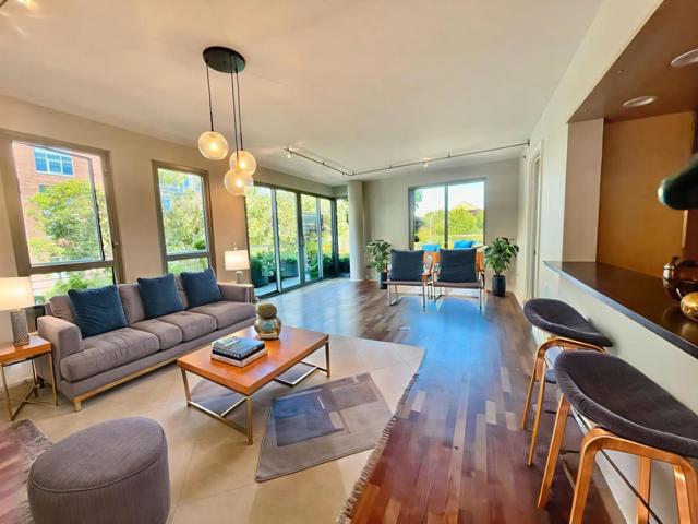 219 Brannan Street, San Francisco CA: https://media.crmls.org/mediaz/2c9253a8-263a-4589-83f5-22c79342ece8.jpg