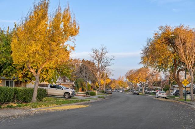 709 Lakebird Drive, Sunnyvale CA: https://media.crmls.org/mediaz/2c928194-245f-4d68-8f6f-21ce08d14425.jpg