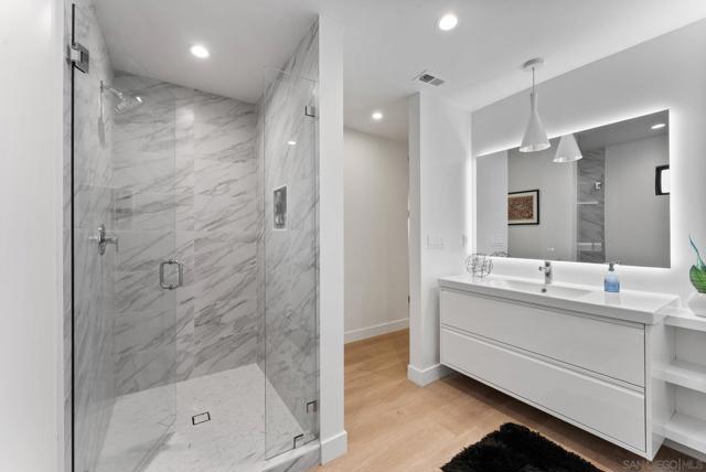 3653 Wilson Ave, San Diego CA: https://media.crmls.org/mediaz/2c92d5c8-c072-4118-80a1-02c810297d3c.jpg