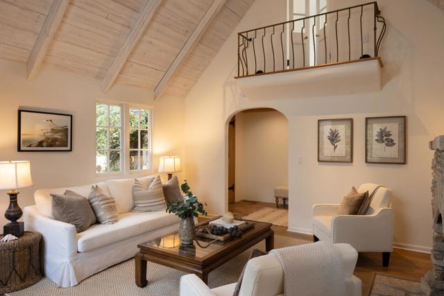 0 Forest 3 SE of 8th Avenue, Carmel CA: https://media.crmls.org/mediaz/2c93b67e-5ff7-42e8-a6ff-e539effc7144.jpg