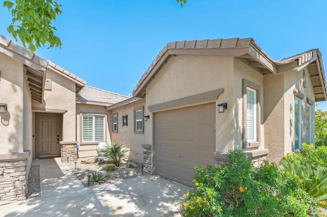 49377 Biery Street, Indio CA: https://media.crmls.org/mediaz/2c952eeb-7d22-4c6a-8423-fe1cf1be95d6.jpg
