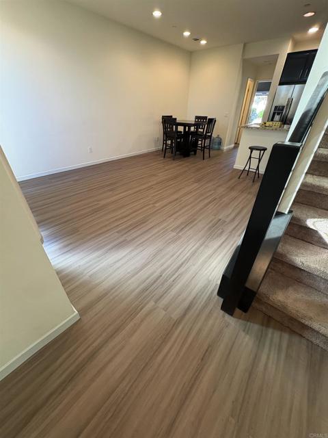 5427 SAN ROBERTO, San Diego CA: https://media.crmls.org/mediaz/2c96423f-6627-4ec9-b802-ec7e50f33147.jpg