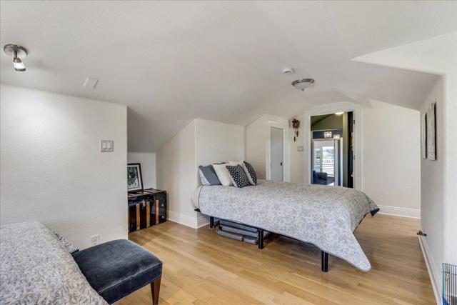 410 Monterey, Capitola CA: https://media.crmls.org/mediaz/2c965fd7-cf9e-48b2-a859-b3cae3d0aaf2.jpg