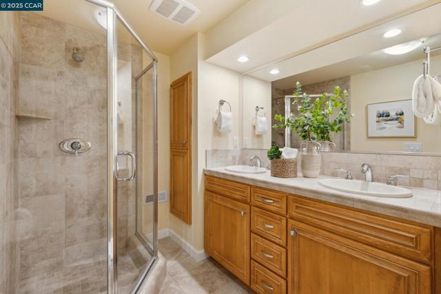 210 Still Creek Rd, Danville CA: https://media.crmls.org/mediaz/2c966cc3-48b8-4bb6-ac72-fd477310587e.jpg