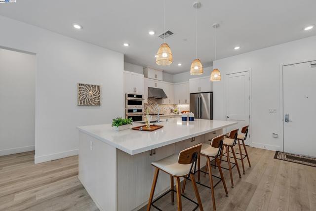 45158 Tom Blalock St, Fremont CA: https://media.crmls.org/mediaz/2c96b454-132b-43d4-b55e-646b7c6a9637.jpg