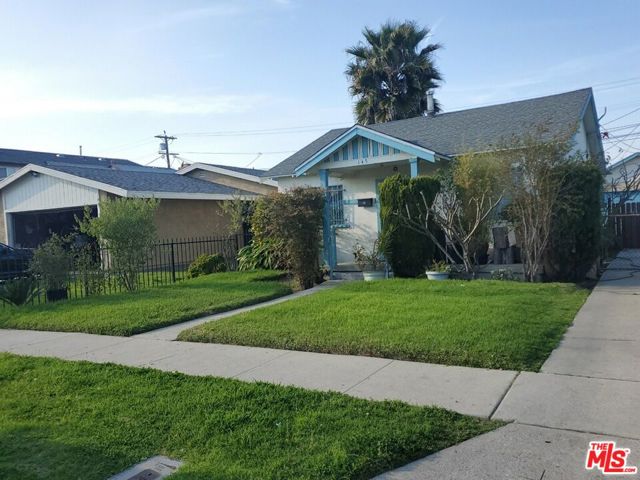 145 97th Street, Los Angeles, California 90003, 2 Bedrooms Bedrooms, ,1 BathroomBathrooms,Single Family Residence,For Sale,97th,24371845