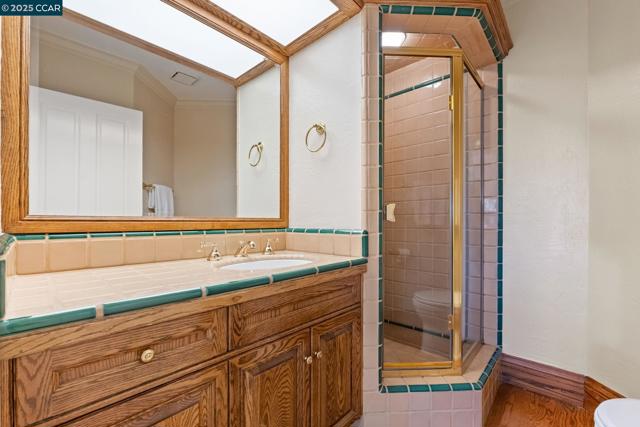 4860 Venner Rd, Martinez CA: https://media.crmls.org/mediaz/2c974408-4c6d-417a-88fe-b1b0720b3f60.jpg