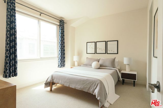 322 Alpine Street, Pasadena CA: https://media.crmls.org/mediaz/2c99bba8-bfa0-4b5e-8631-3ac848108b96.jpg