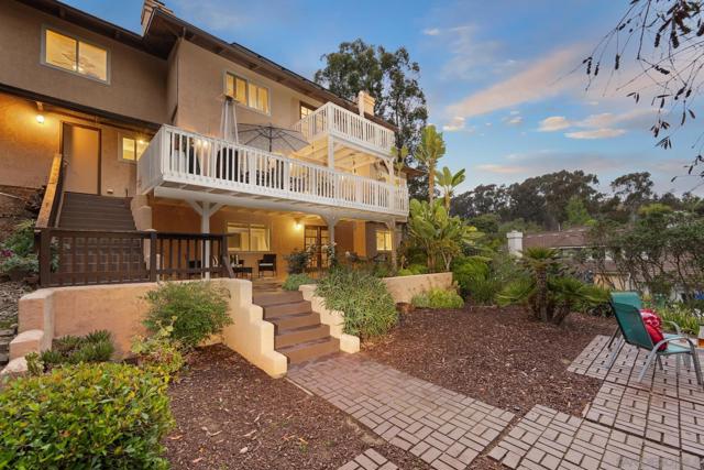 10575 Spruce Grove Ave, San Diego CA: https://media.crmls.org/mediaz/2c99f8af-2508-4b81-b2a2-e6efed3bd43c.jpg