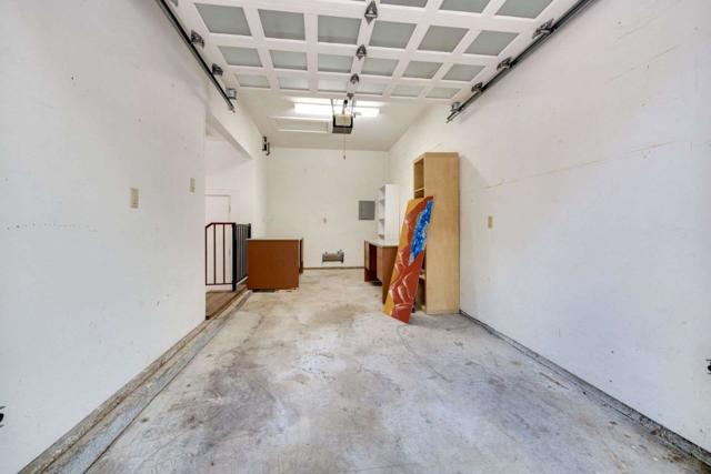 2513 Alpine Road, Menlo Park CA: https://media.crmls.org/mediaz/2c9af988-202d-4d89-80ed-c7b7880119b8.jpg