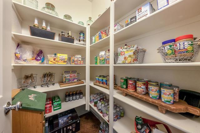 Detail Gallery Image 12 of 52 For 14128 Winged Foot Cir, Valley Center,  CA 92082 - 5 Beds | 4/1 Baths