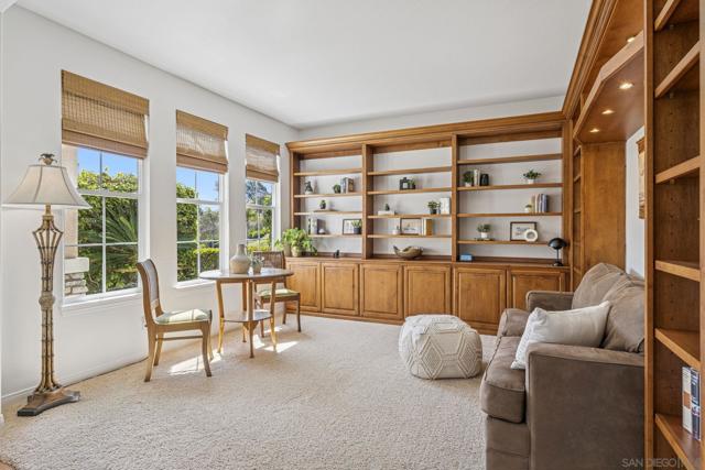 1266 Mariposa Rd, Carlsbad CA: https://media.crmls.org/mediaz/2c9d9fe1-bf6c-44b8-820b-bc29eaec8a57.jpg