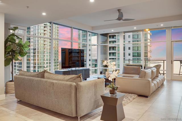 1262 Kettner Blvd, San Diego CA: https://media.crmls.org/mediaz/2c9dbf53-e422-4a95-afe0-aa84b4673421.jpg