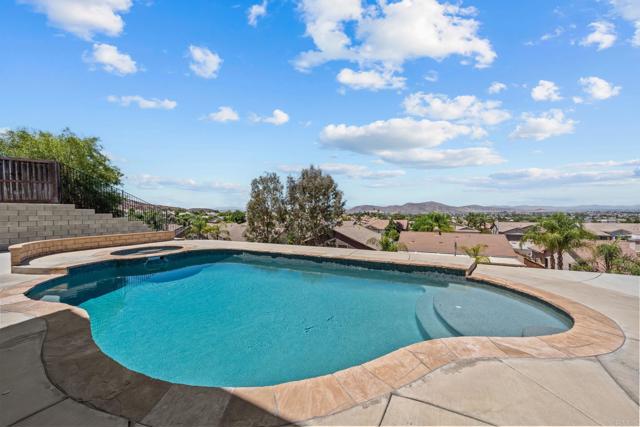 28303 Pinyon Pine Court, Menifee CA: https://media.crmls.org/mediaz/2c9e34ef-87e8-4581-86c2-370f733b2097.jpg