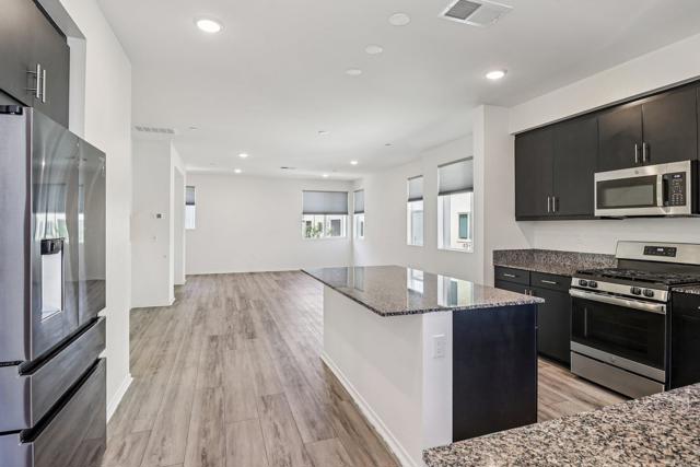 Image 13 of 50 For 5265 Beachfront Cove Street