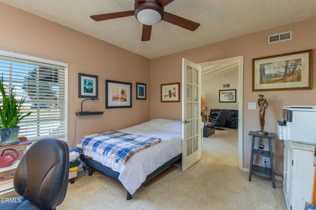 1214 Mariposa Drive, Santa Paula CA: https://media.crmls.org/mediaz/2c9e973d-c9c9-439c-8109-a51706770be4.jpg