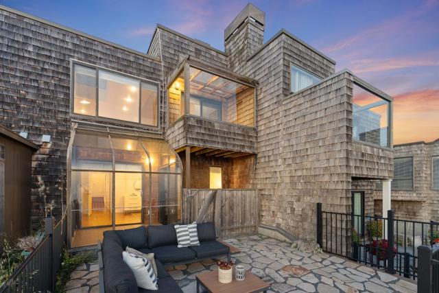 278 Beachview Avenue, Pacifica CA: https://media.crmls.org/mediaz/2c9ea09c-c735-4788-bf3e-2d2392b09ae0.jpg