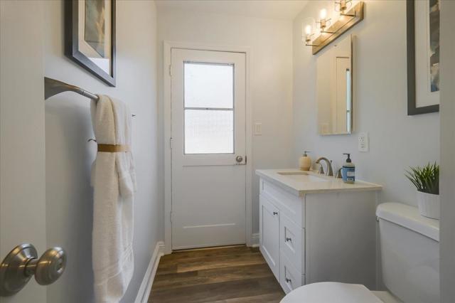 621 Monterey Avenue, Capitola CA: https://media.crmls.org/mediaz/2c9eff35-b9c2-4c18-8e4c-9e7eae6a092d.jpg